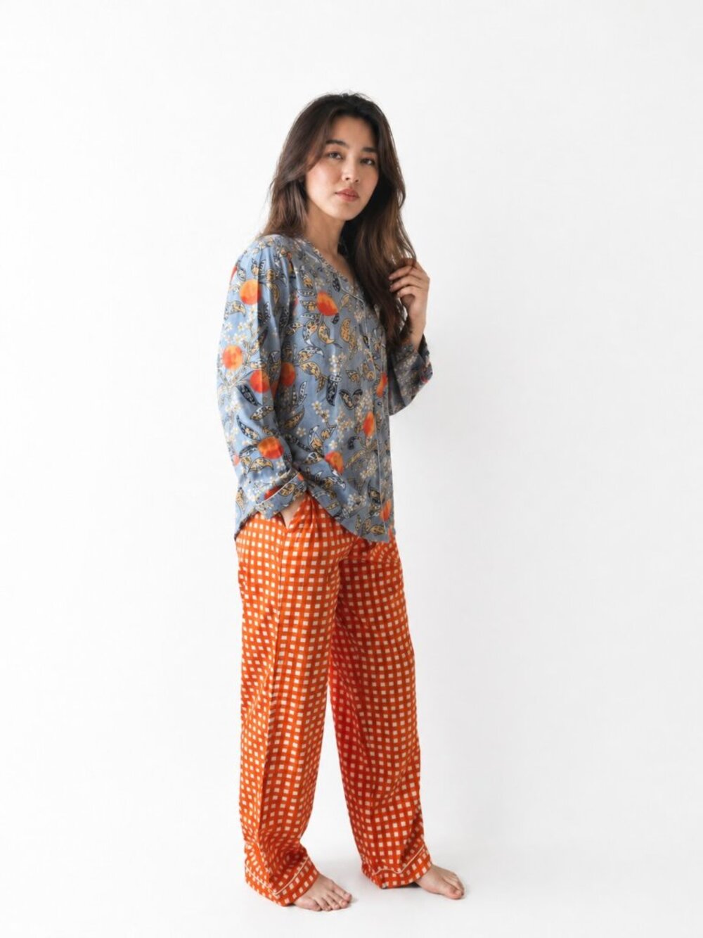 Yaza Peaches Long Pajama Set with Travel Pouch